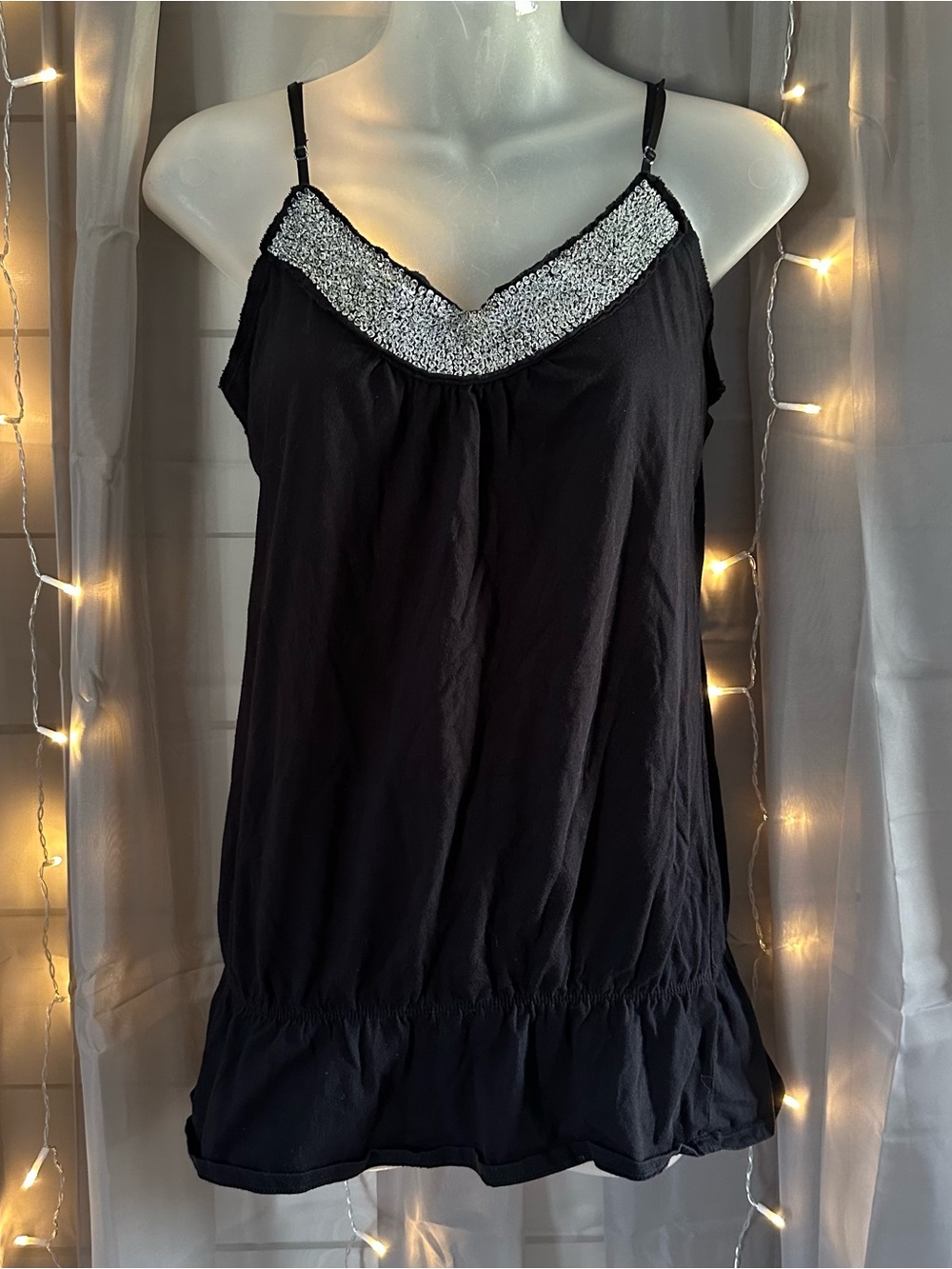 Y2K Meghan Noland Los Angeles black spaghetti strap tank with beaded neck Sz L - Picture 2 of 8